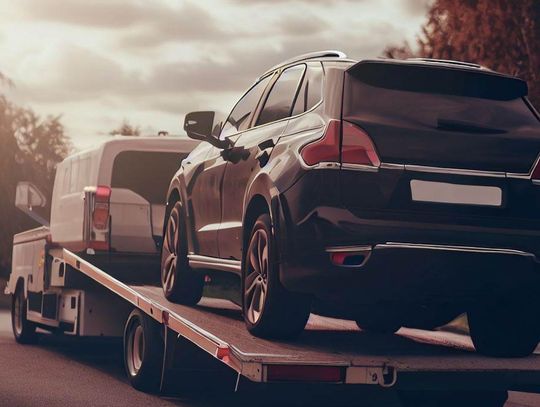 Komu zlecić transport auta z zagranicy do Polski?