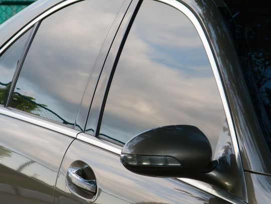 Zastosowanie folii 3M w ochronie szyb i oklejaniu pojazdów