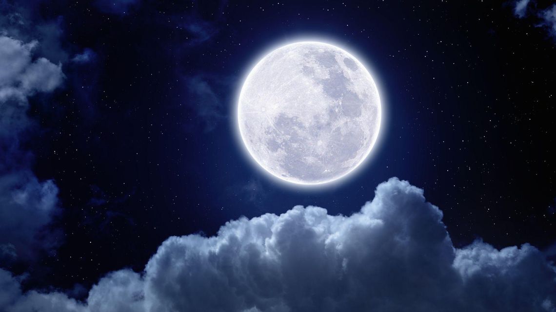 Dotknij księżyca i nie przegap Perseidów