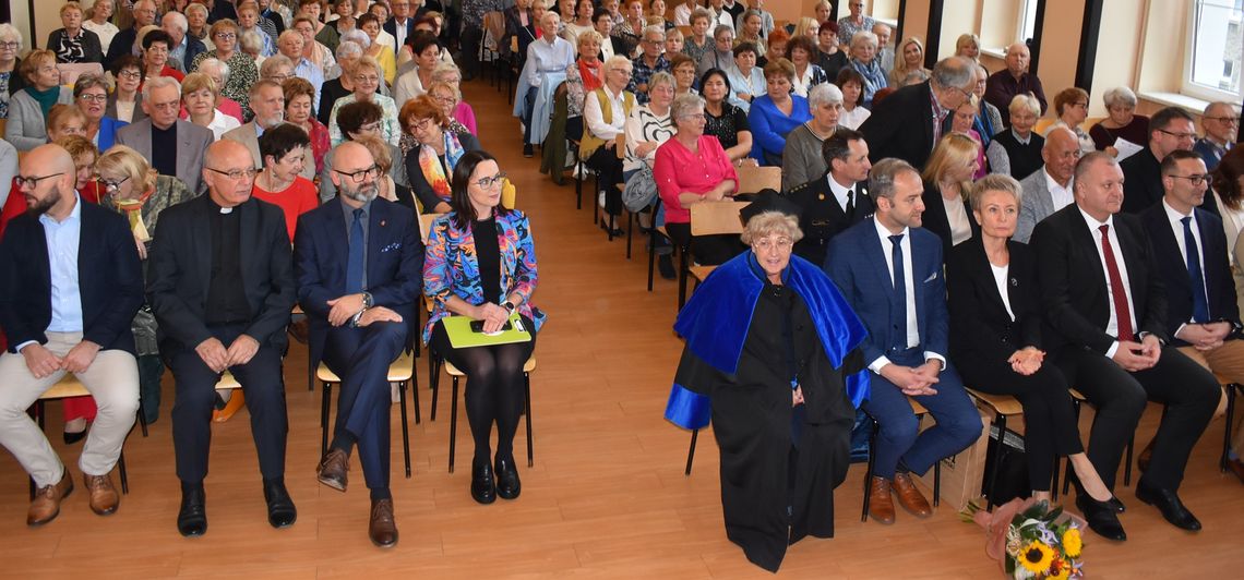 Wiwat Akademia!