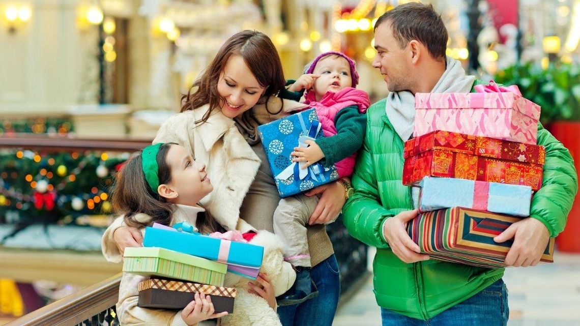 Zaczyna się zakupowy szał. To najchętniej kupujemy w grudniu Zaczyna się zakupowy szał. To najchętniej kupujemy w grudniu